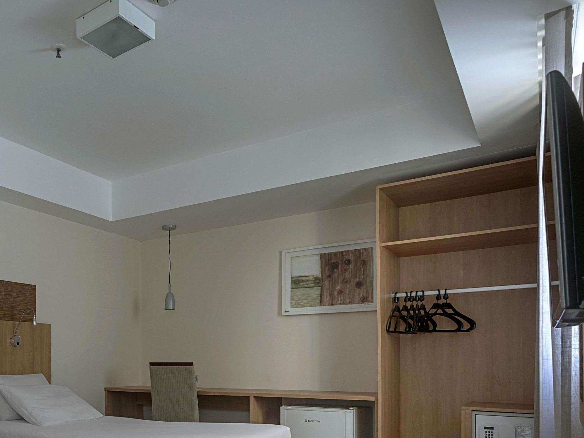 Adapted Standard Twin Room