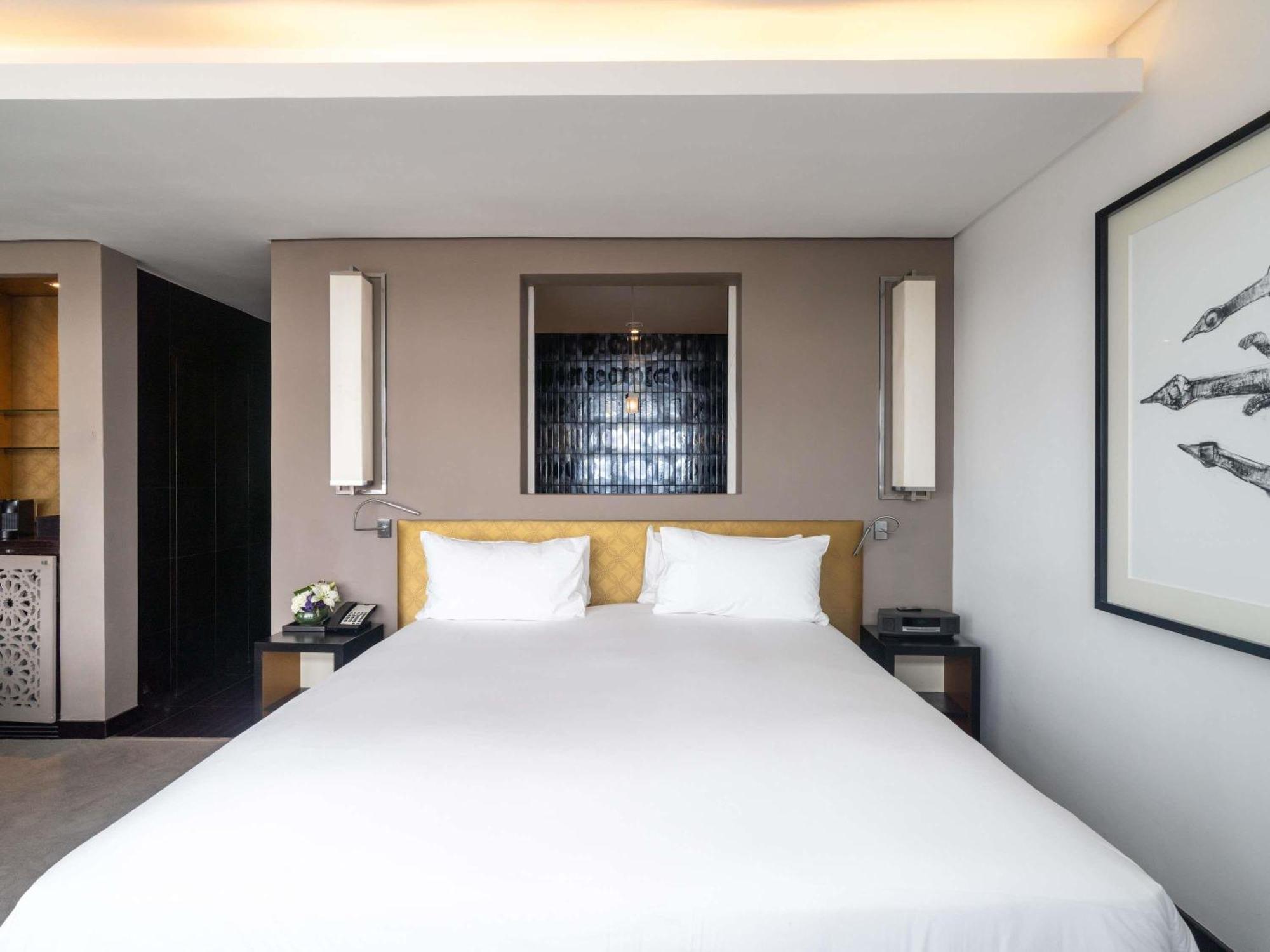 Superior King Room King Bed Size