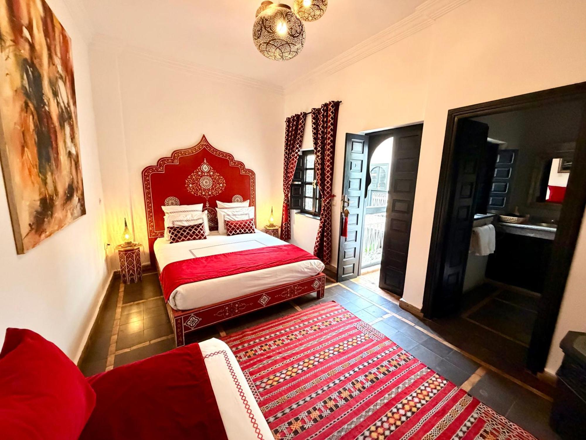 Deluxe King Suite