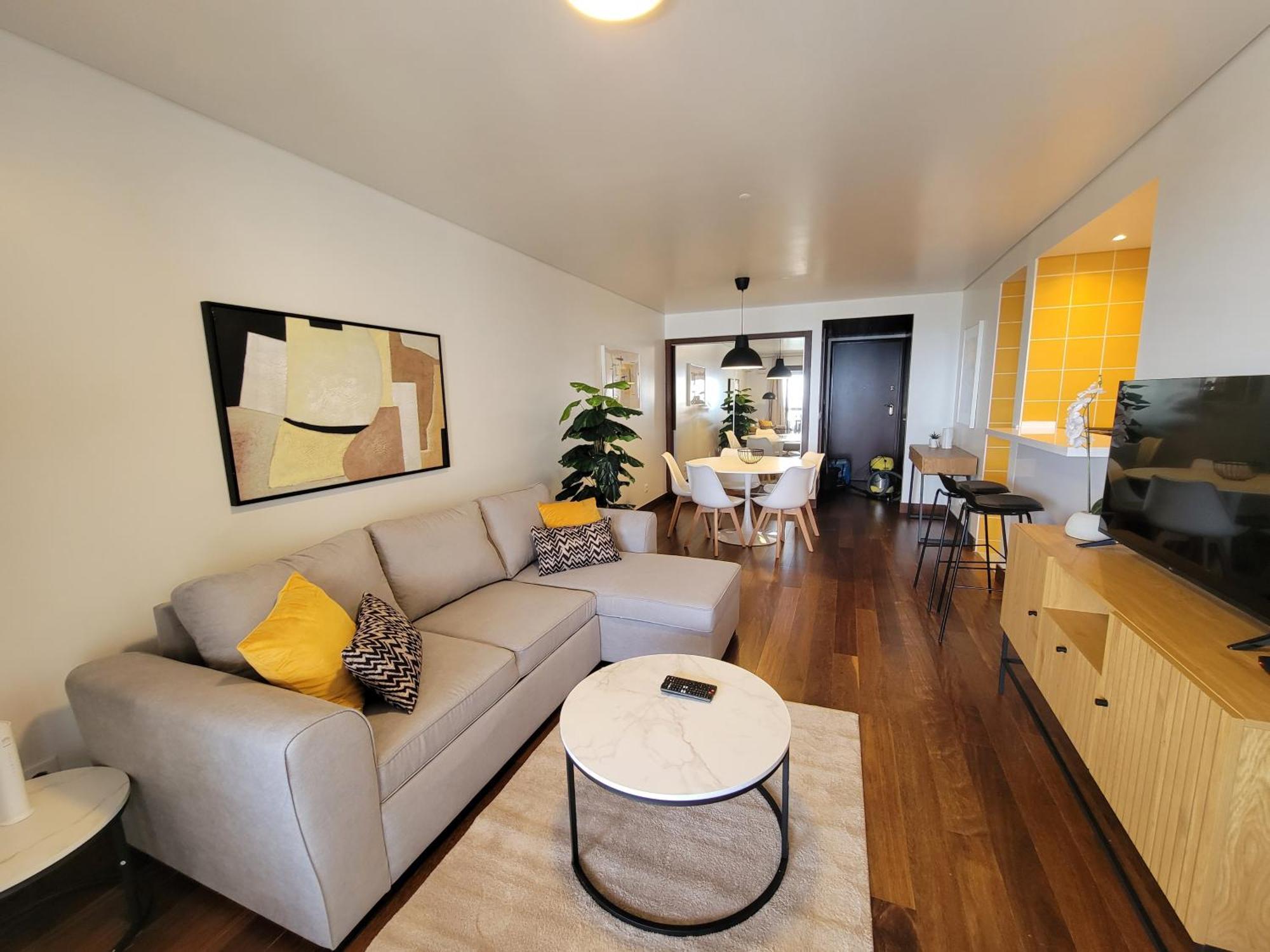 Deluxe One-Bedroom Apartment Ocean View