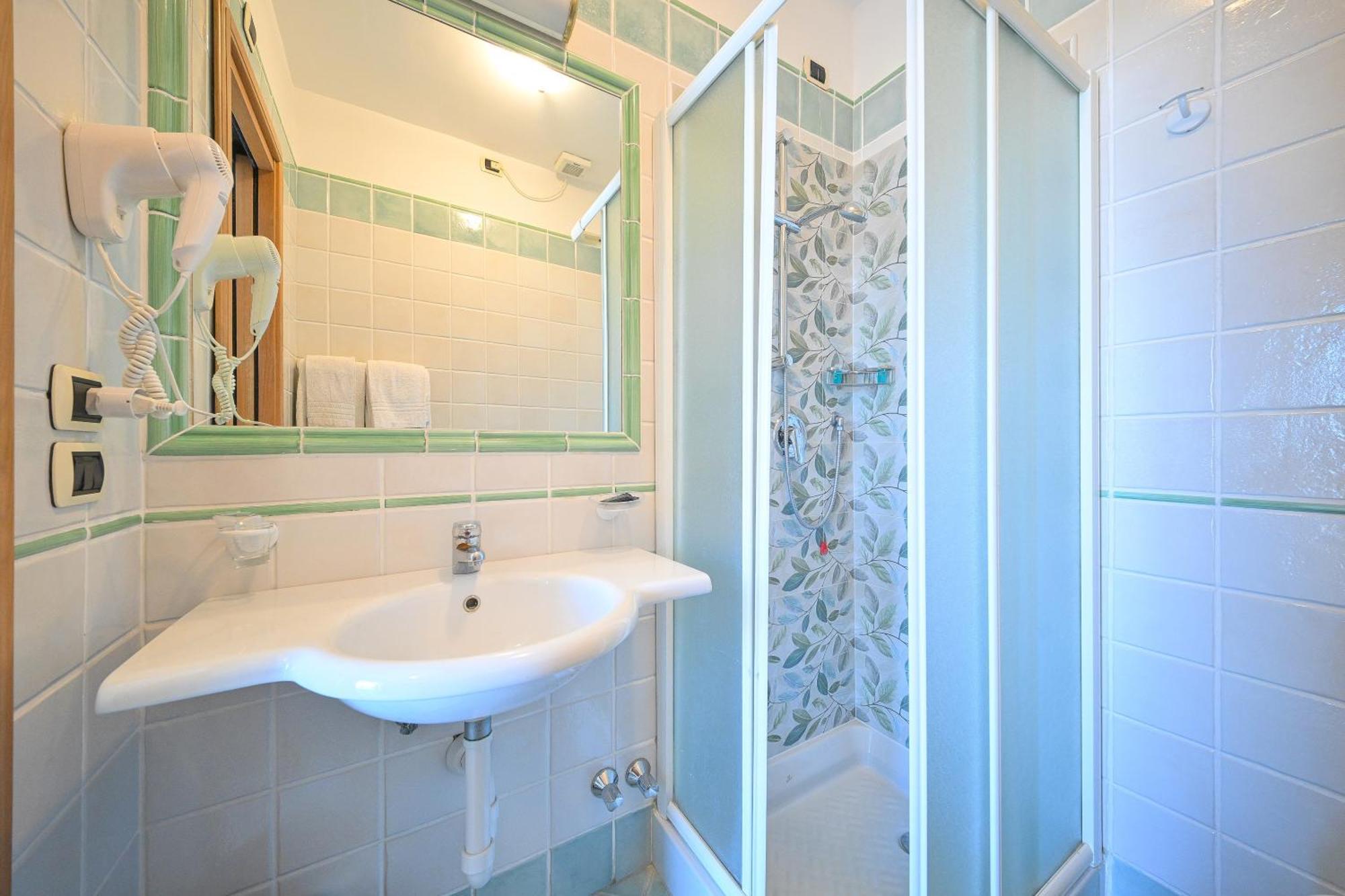 Double or Twin Room Sea View
