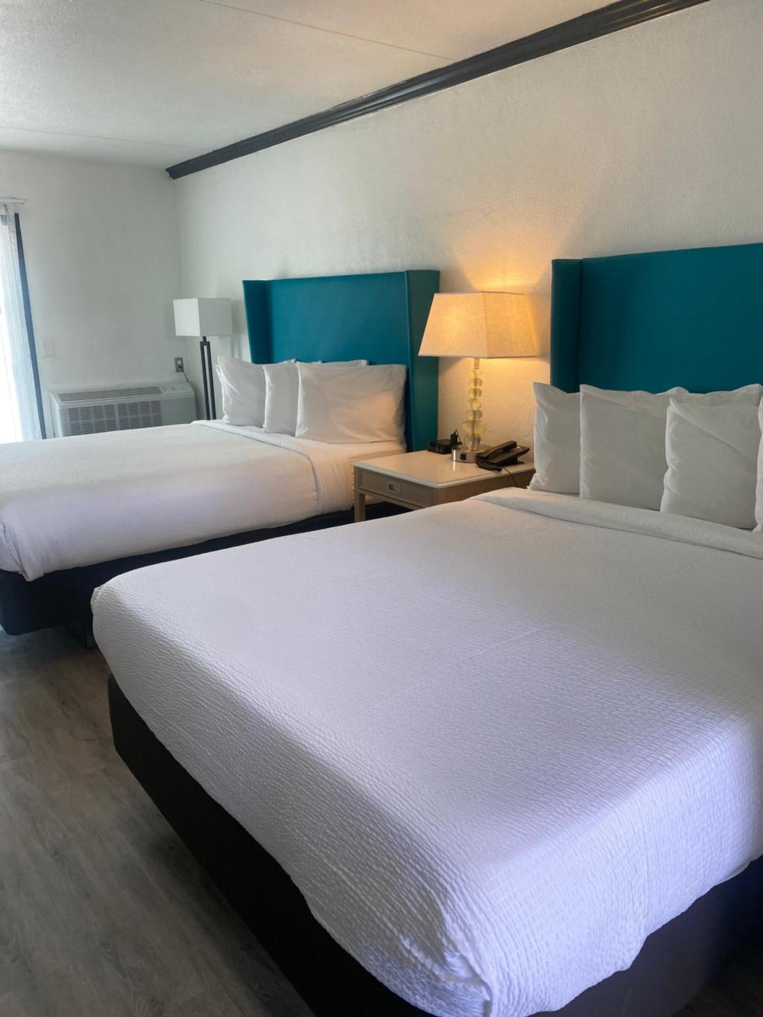 Queen Room Two Queen Beds Ocean Front View