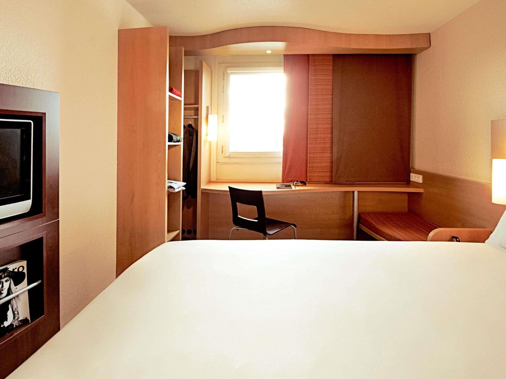 Standard One Double Bed