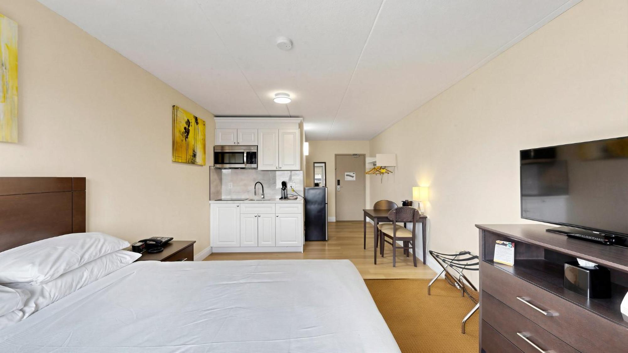 Queen Room Two Adults Only No elevator access