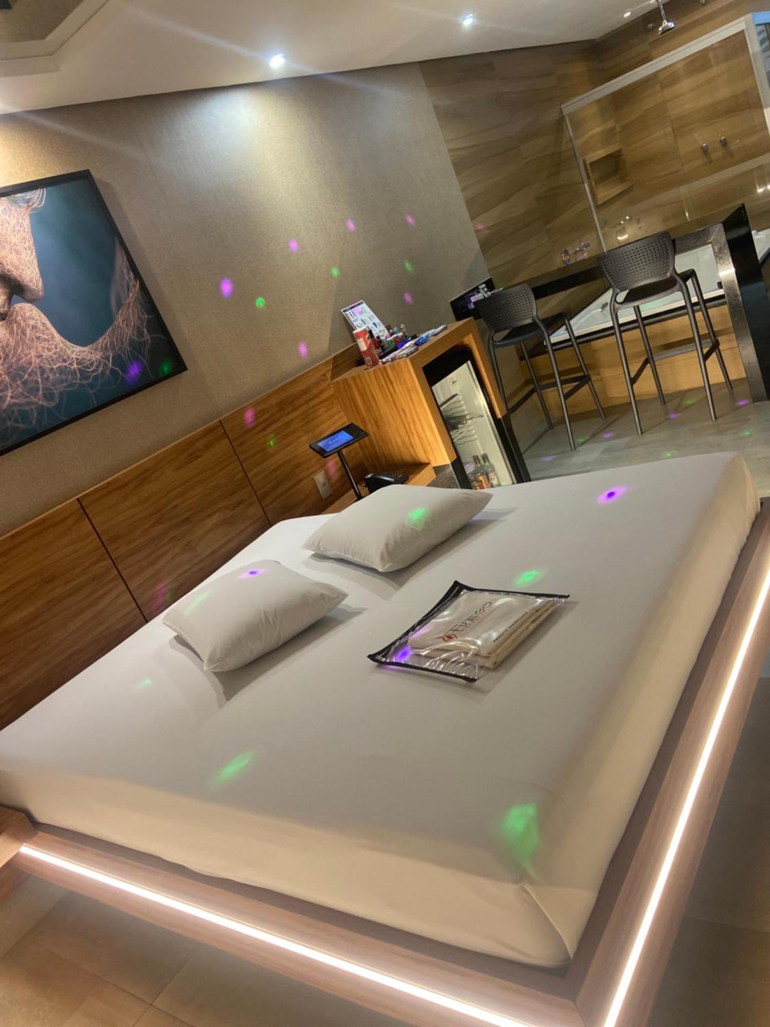 Deluxe Suite Spa Bath
