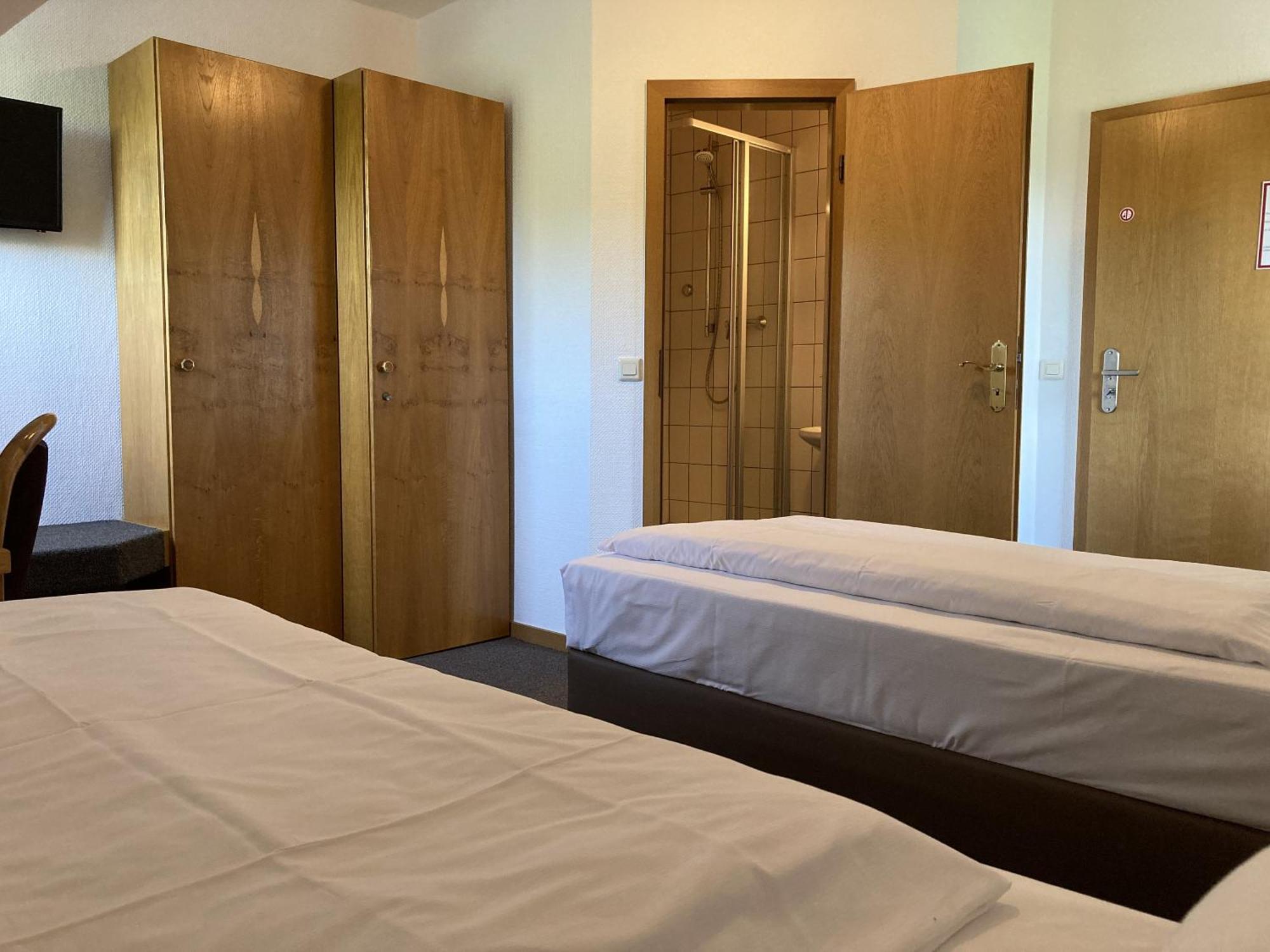 Twin Room Shower