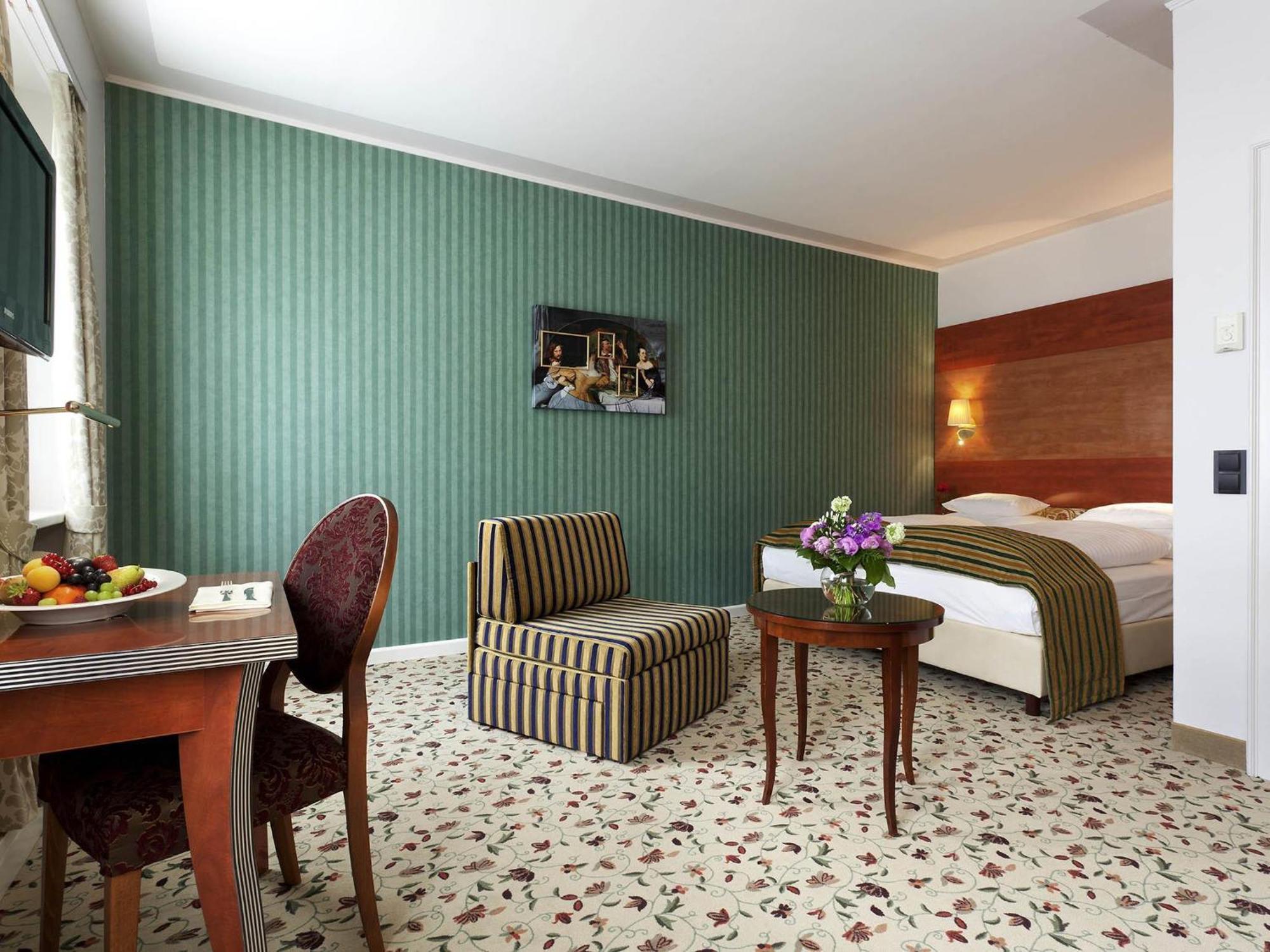 Classic Double Room