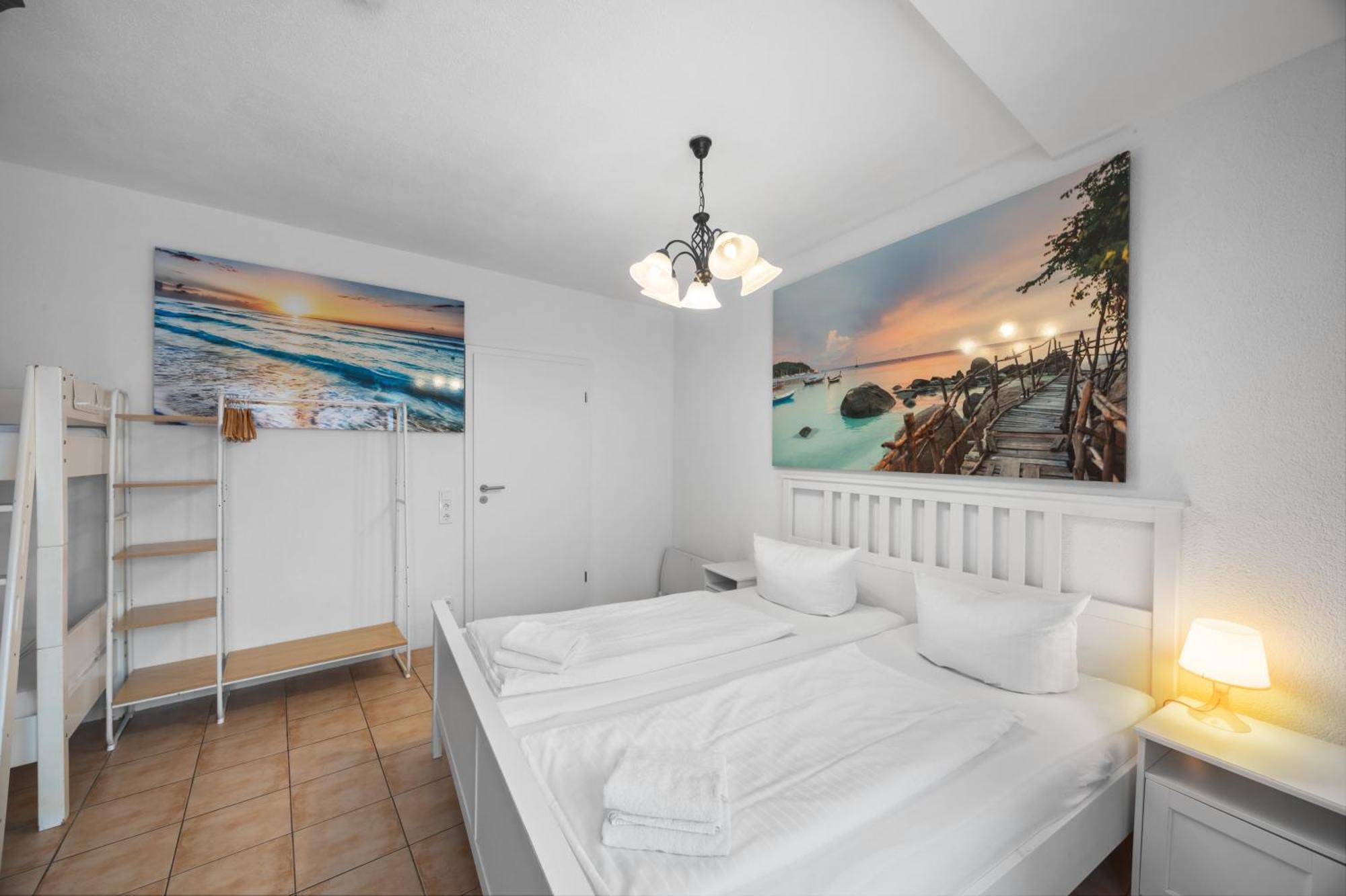 5-Bed Room