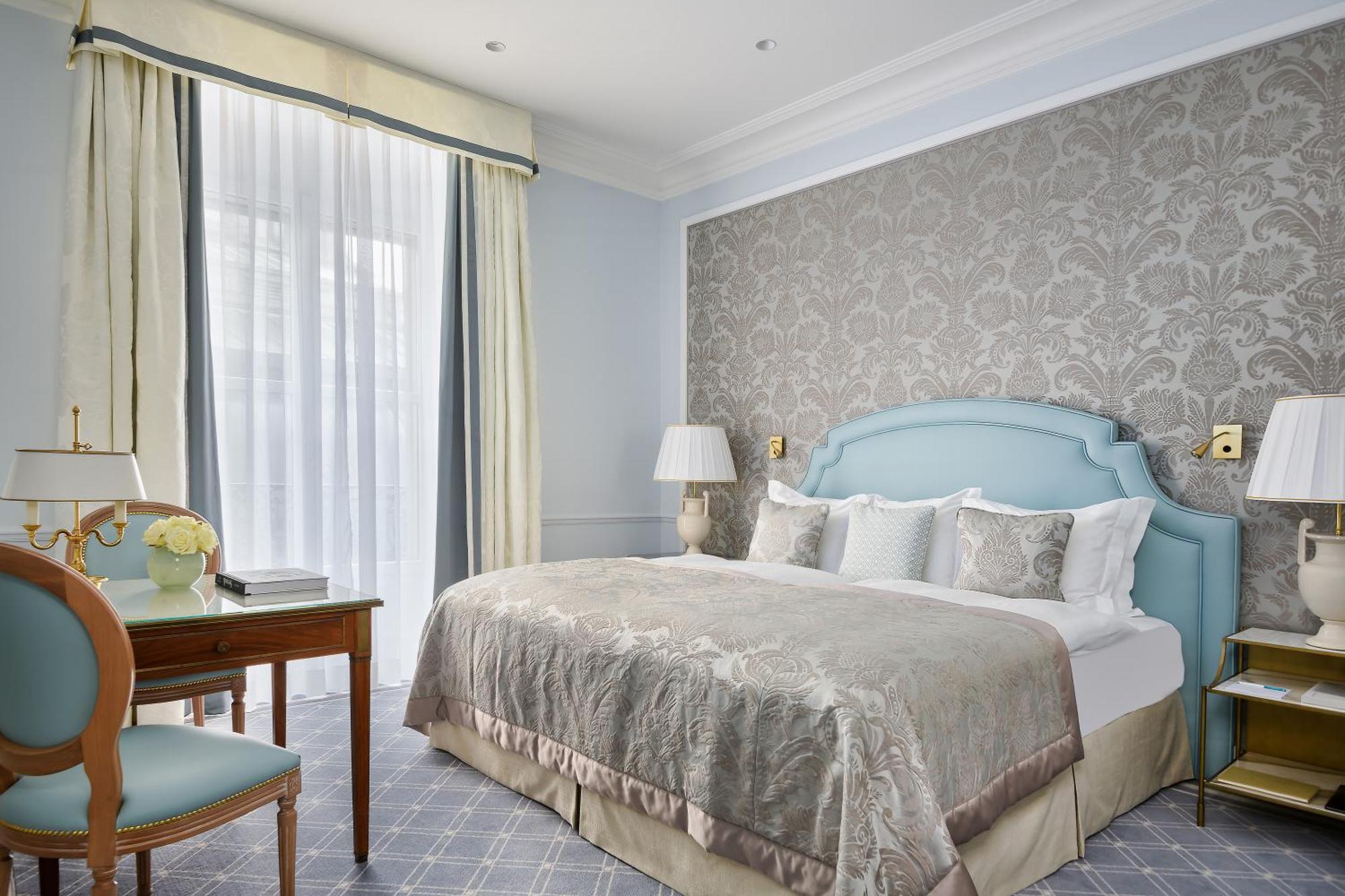 Superior Double Room Garden City Views