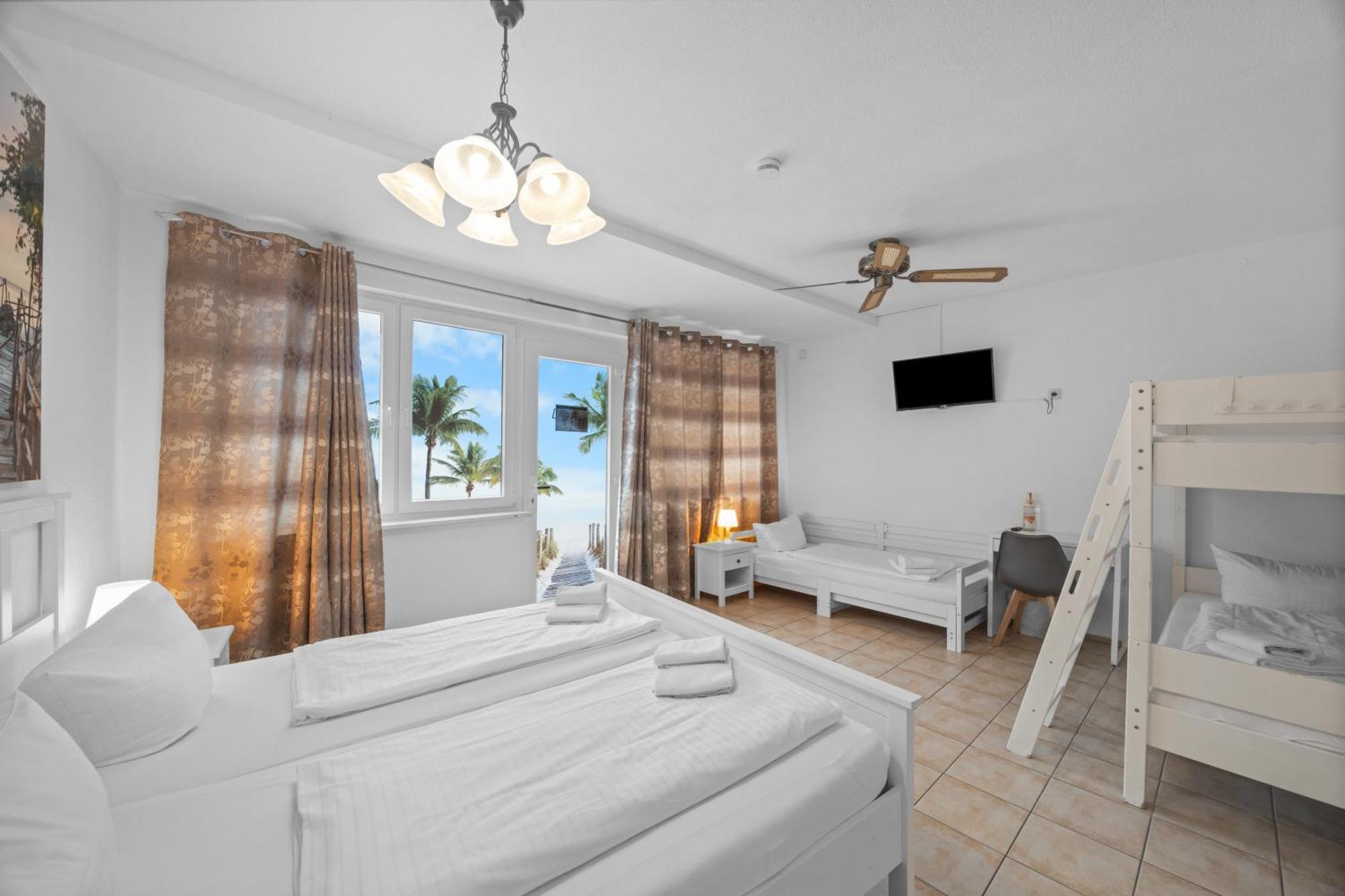 5-Bed Room