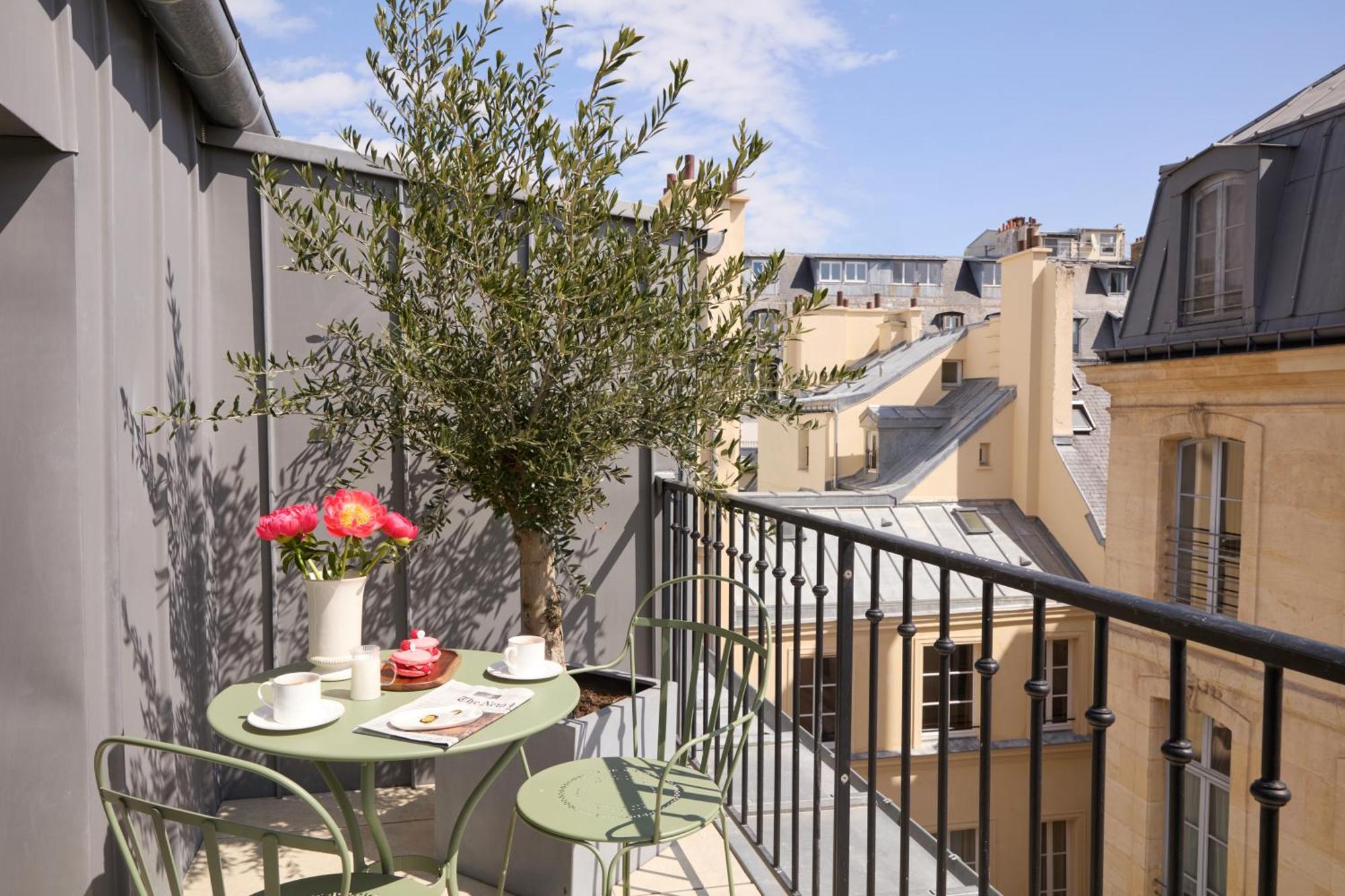 Balcony Room