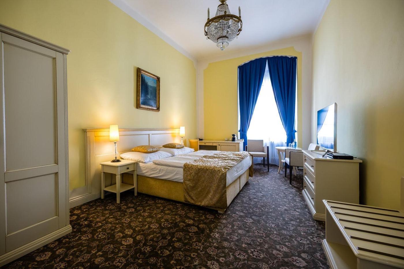 Double or Twin Room Balcony