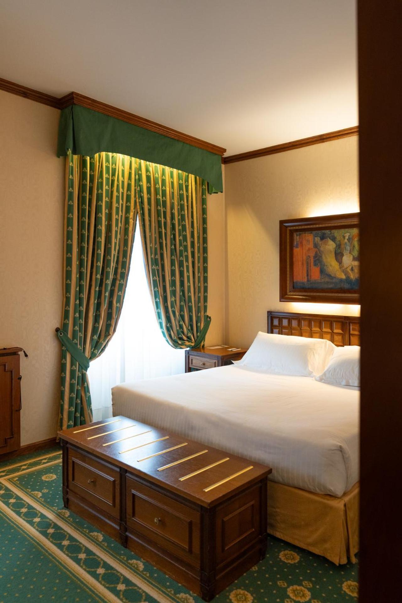 Classic Double Room