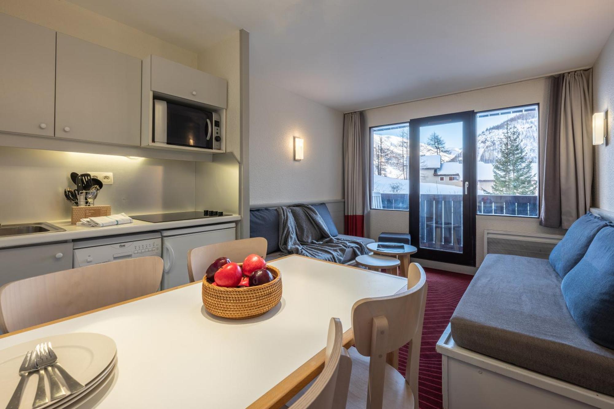 One-Bedroom Apartment