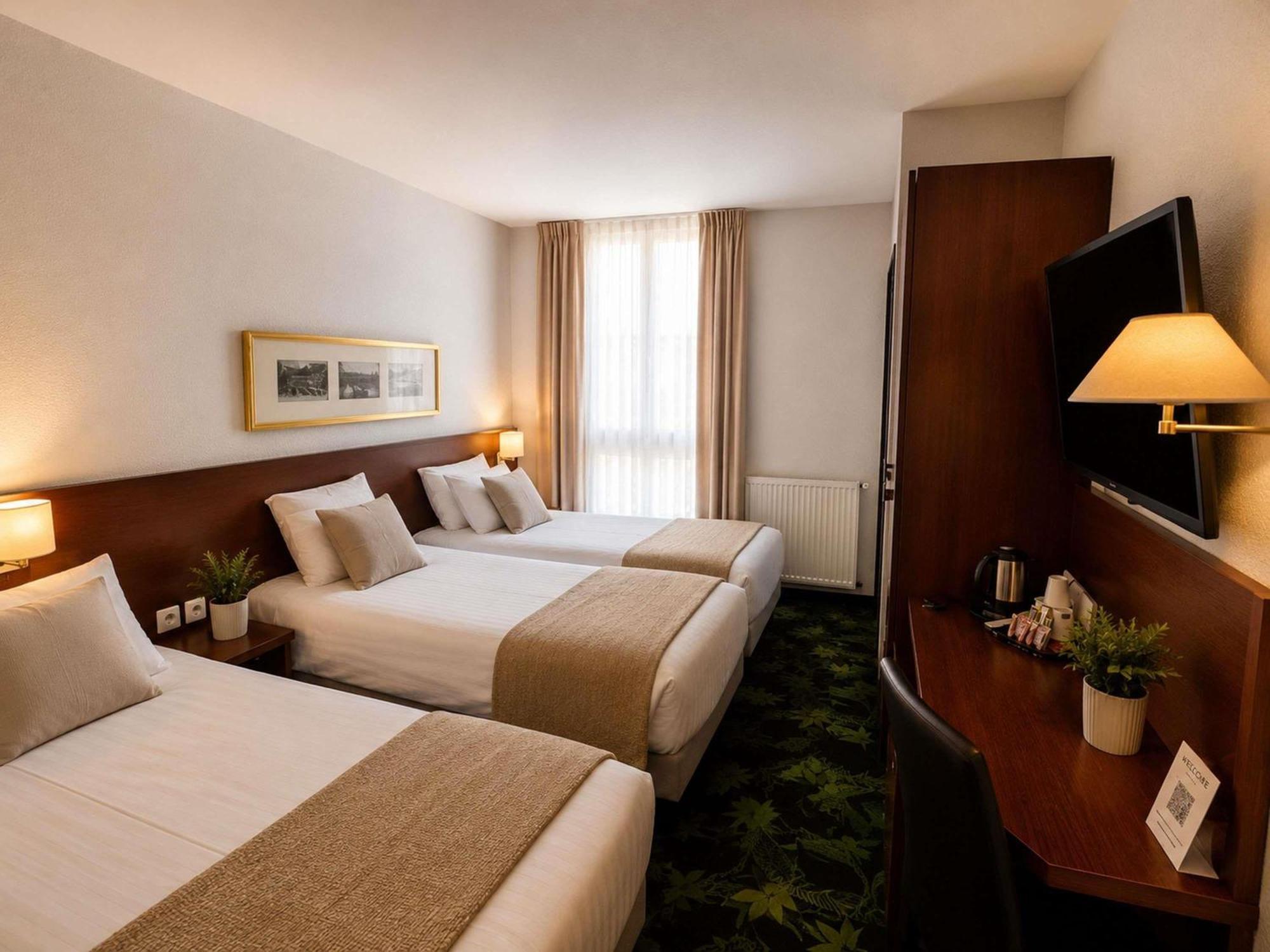 Triple Room