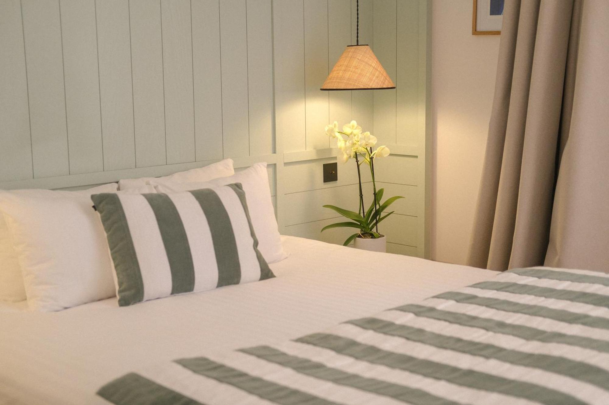 Standard Double or Twin Room Garden View