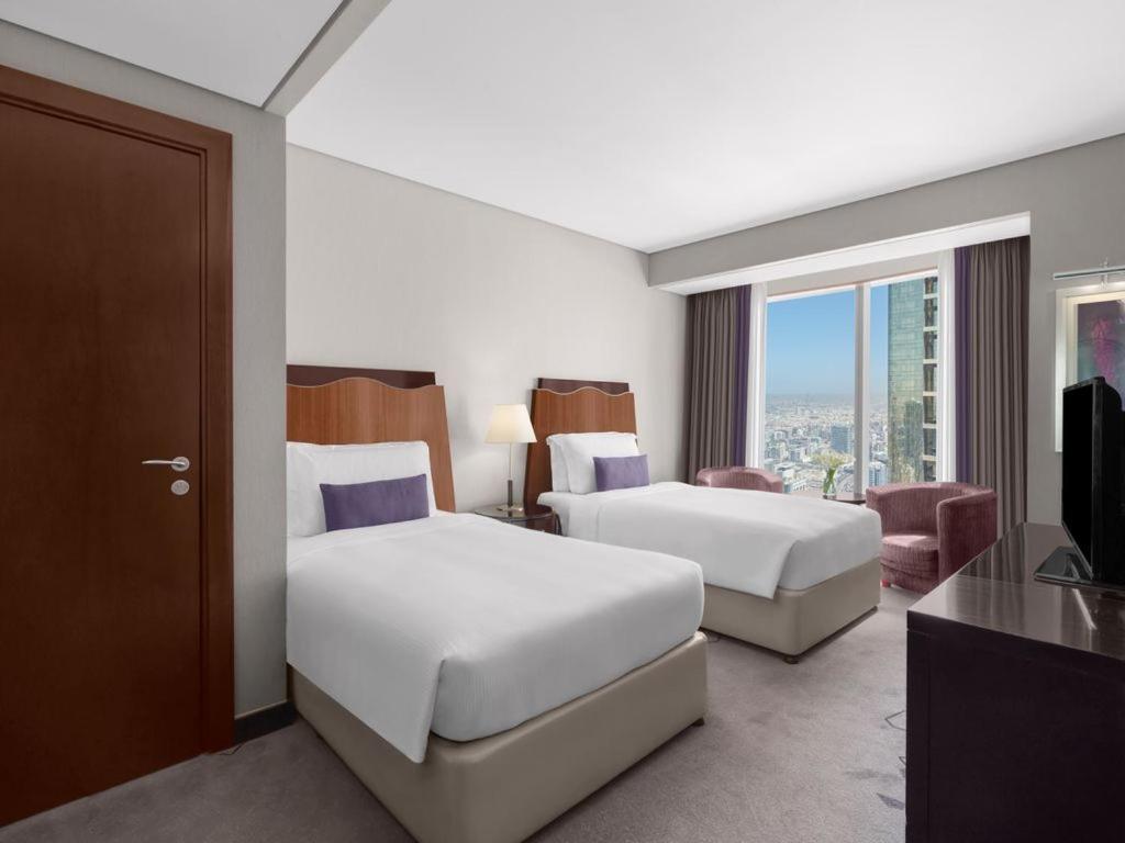 Guest Room High Floor – Twin