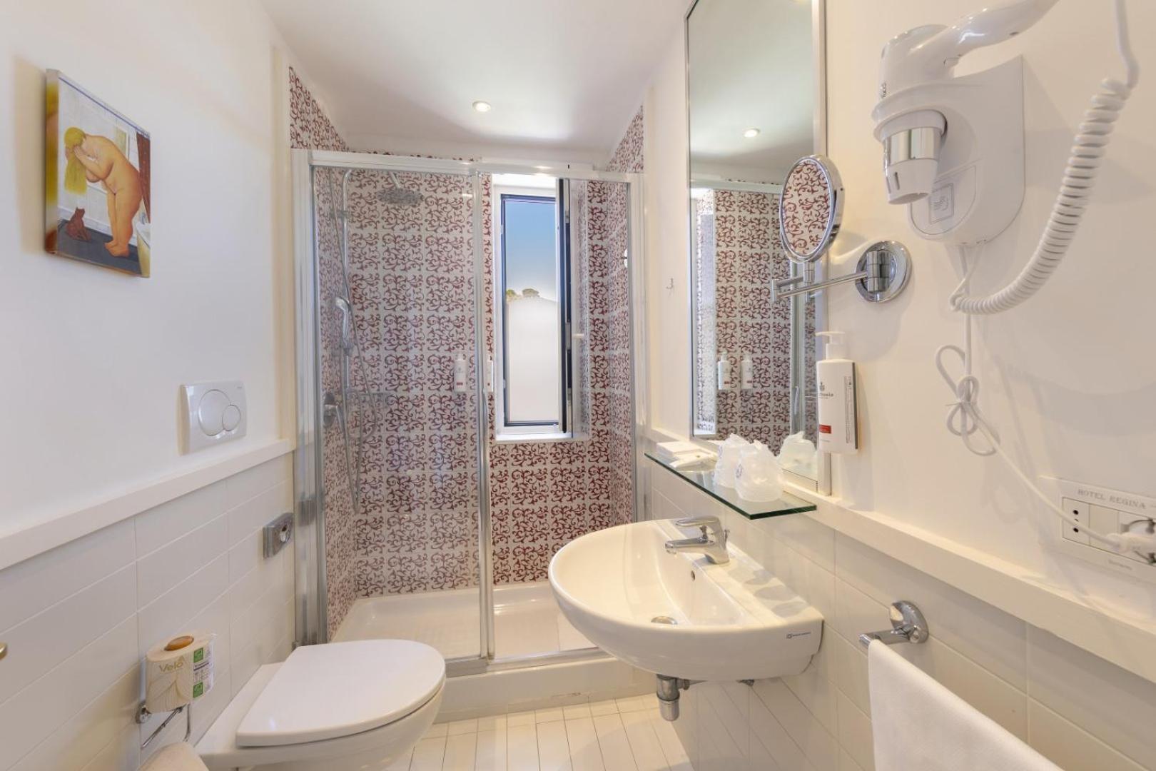 Double or Twin Room Pool View