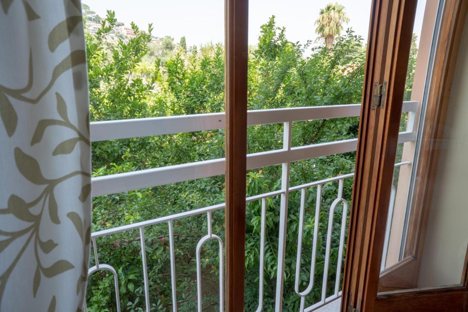Double or Twin Room Garden View