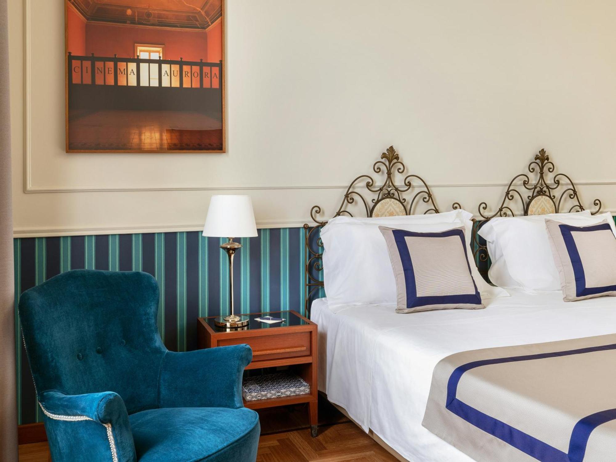 Deluxe Double Room Side Sea View