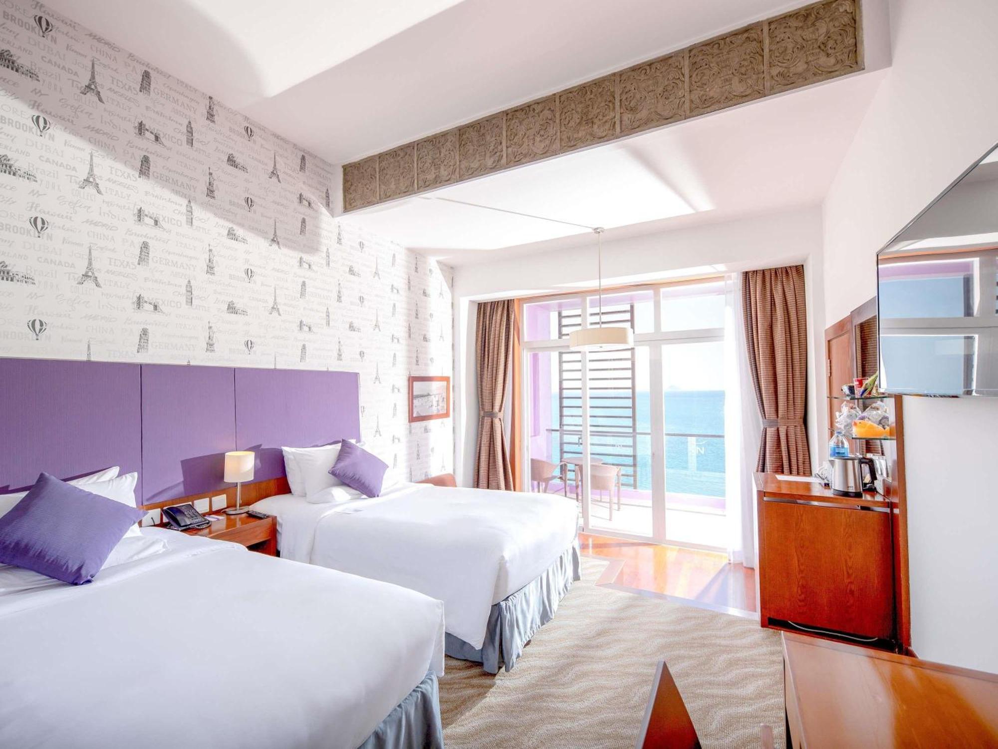 Superior Twin Room Ocean View