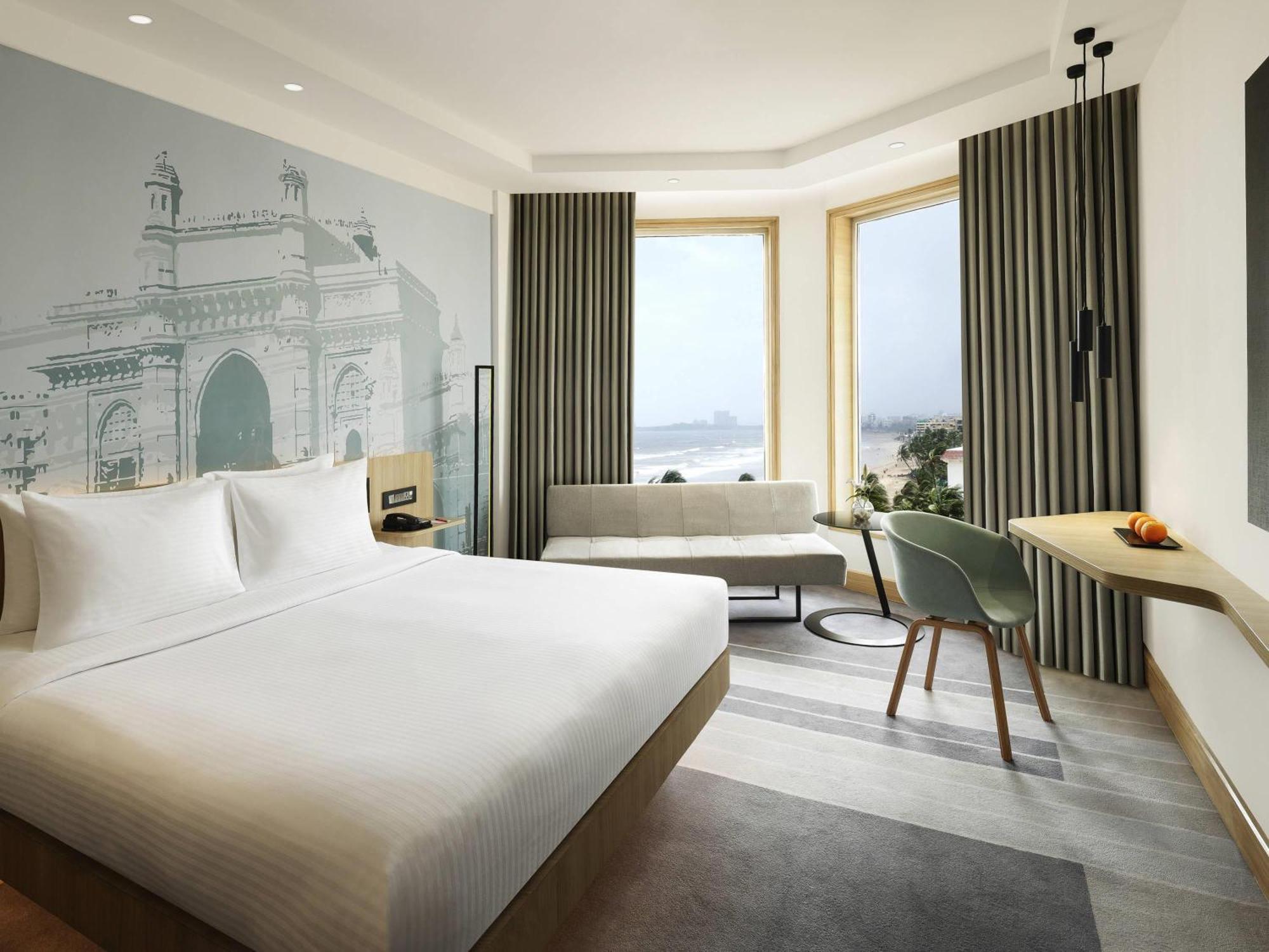 Superior King Room Ocean View