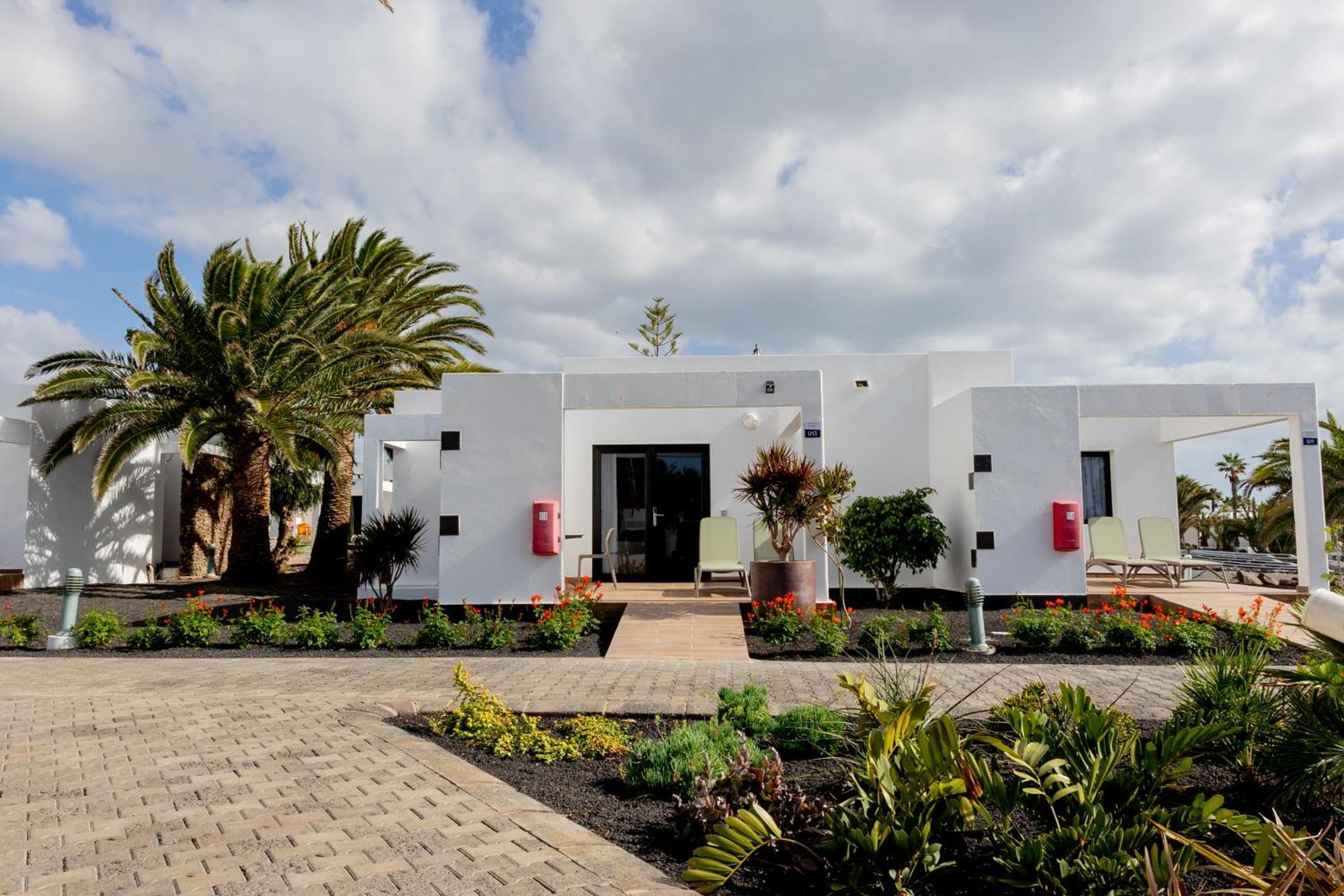 Deluxe Bungalow