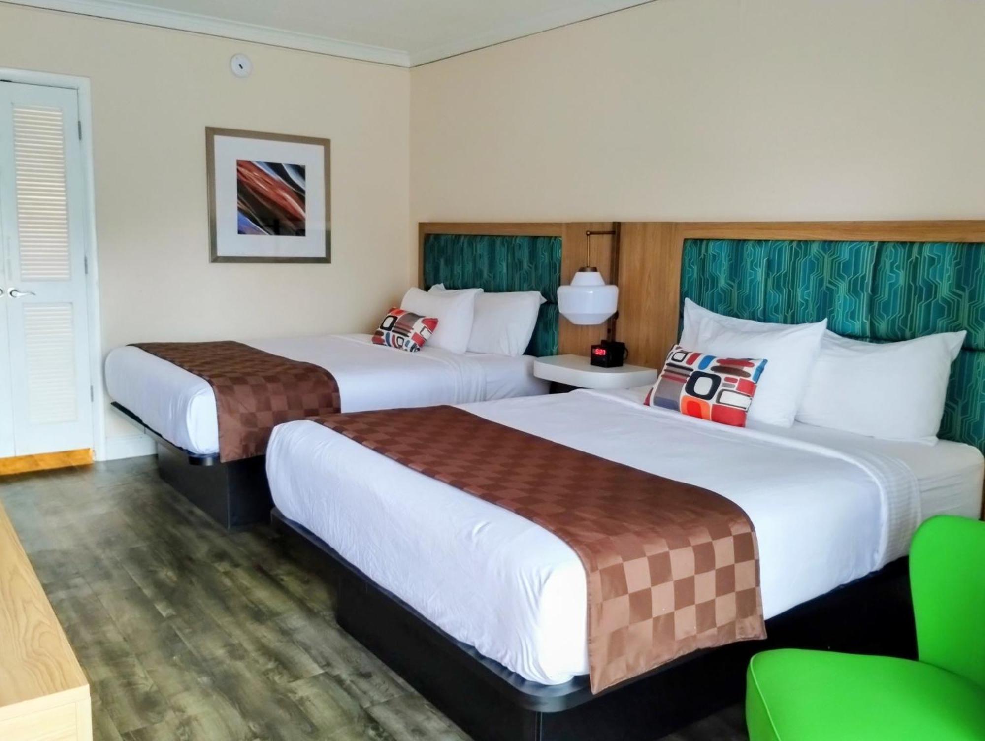 Standard Quadruple Room