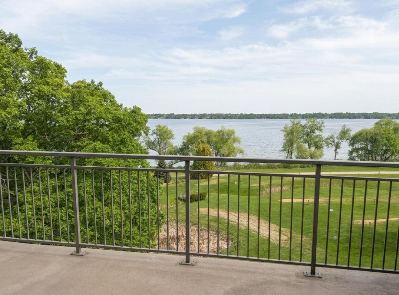 Double Room Lake View