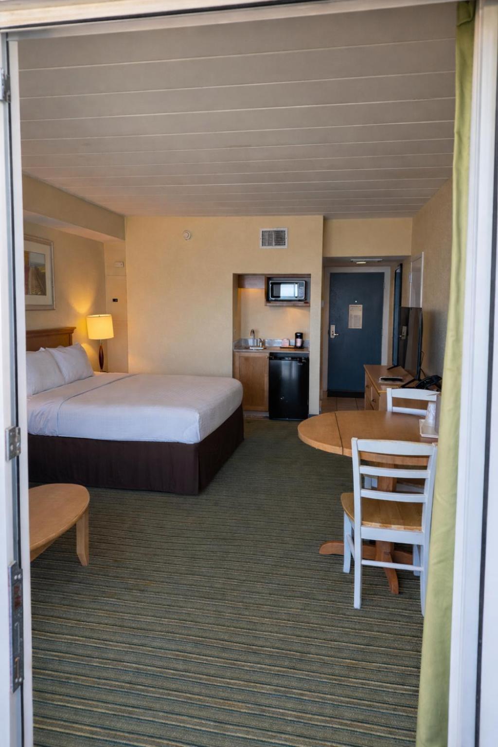 Oceanfront Room King Bed