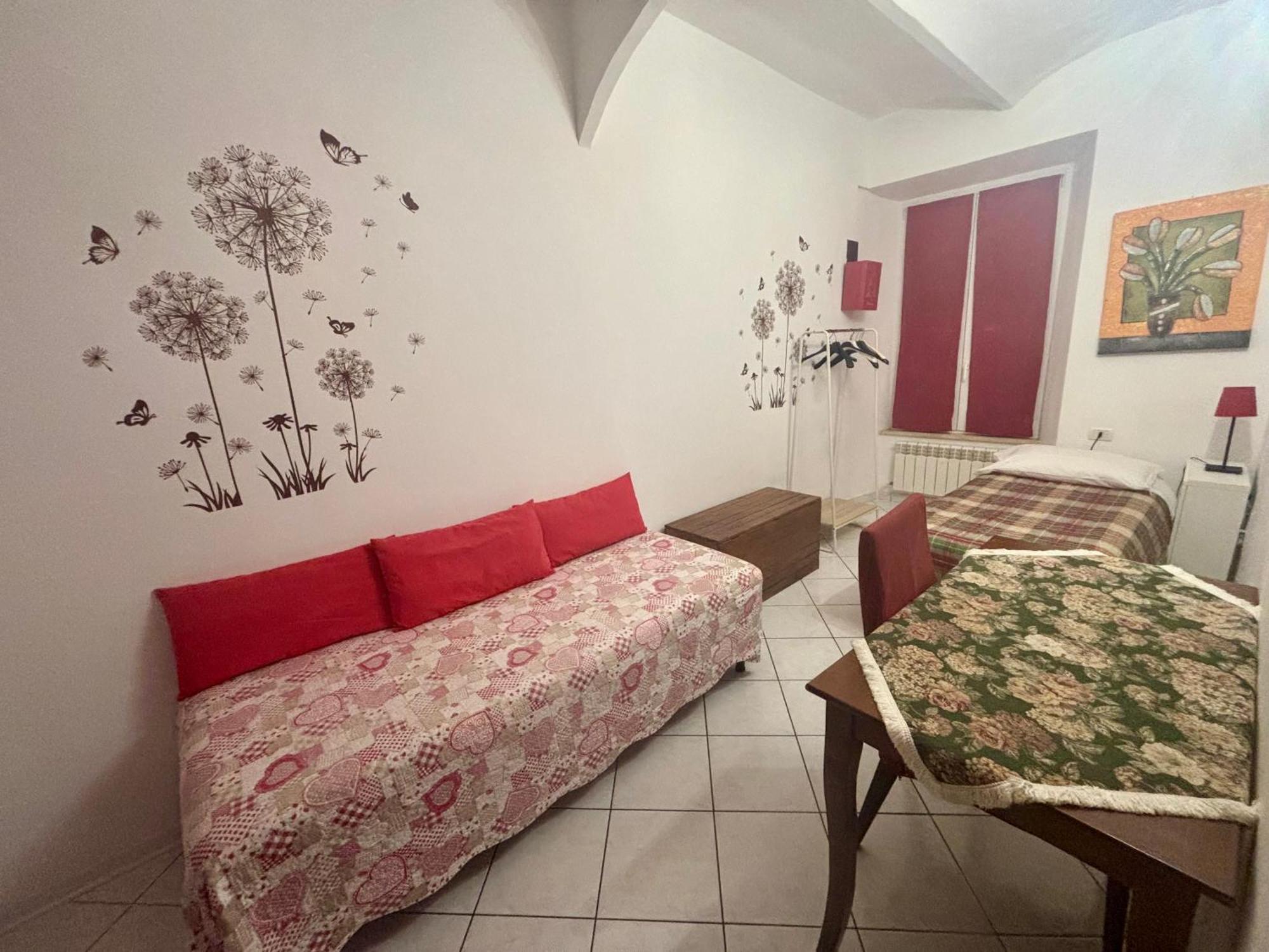 Basic Triple Room