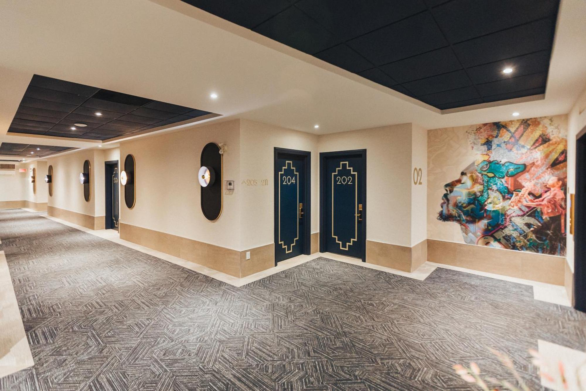 Superior Queen Suite - Non Smoking