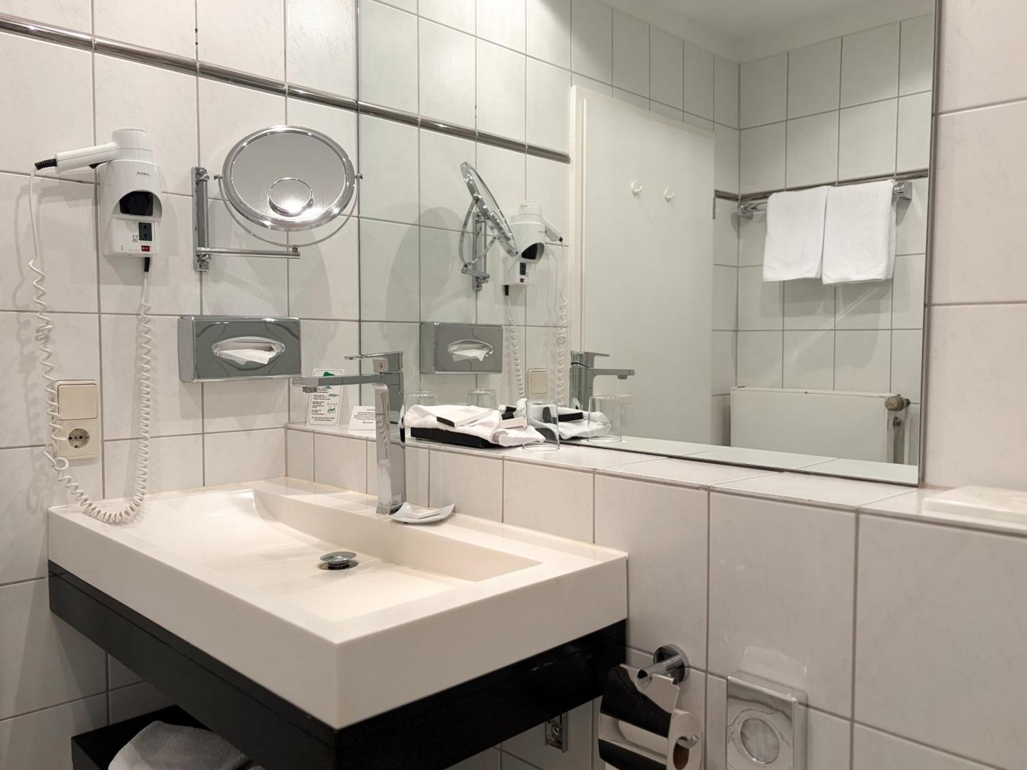 Classic Double Room Landside