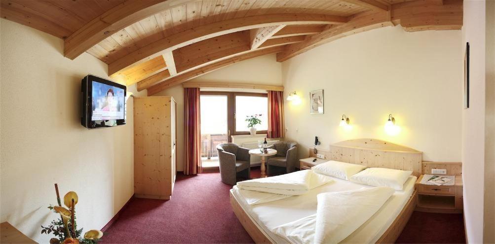 Double Room Shower