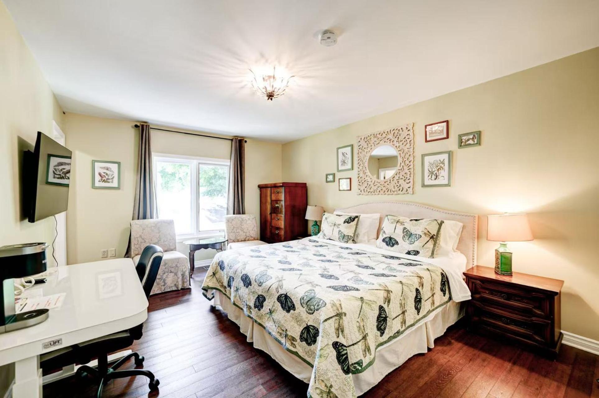 King Room