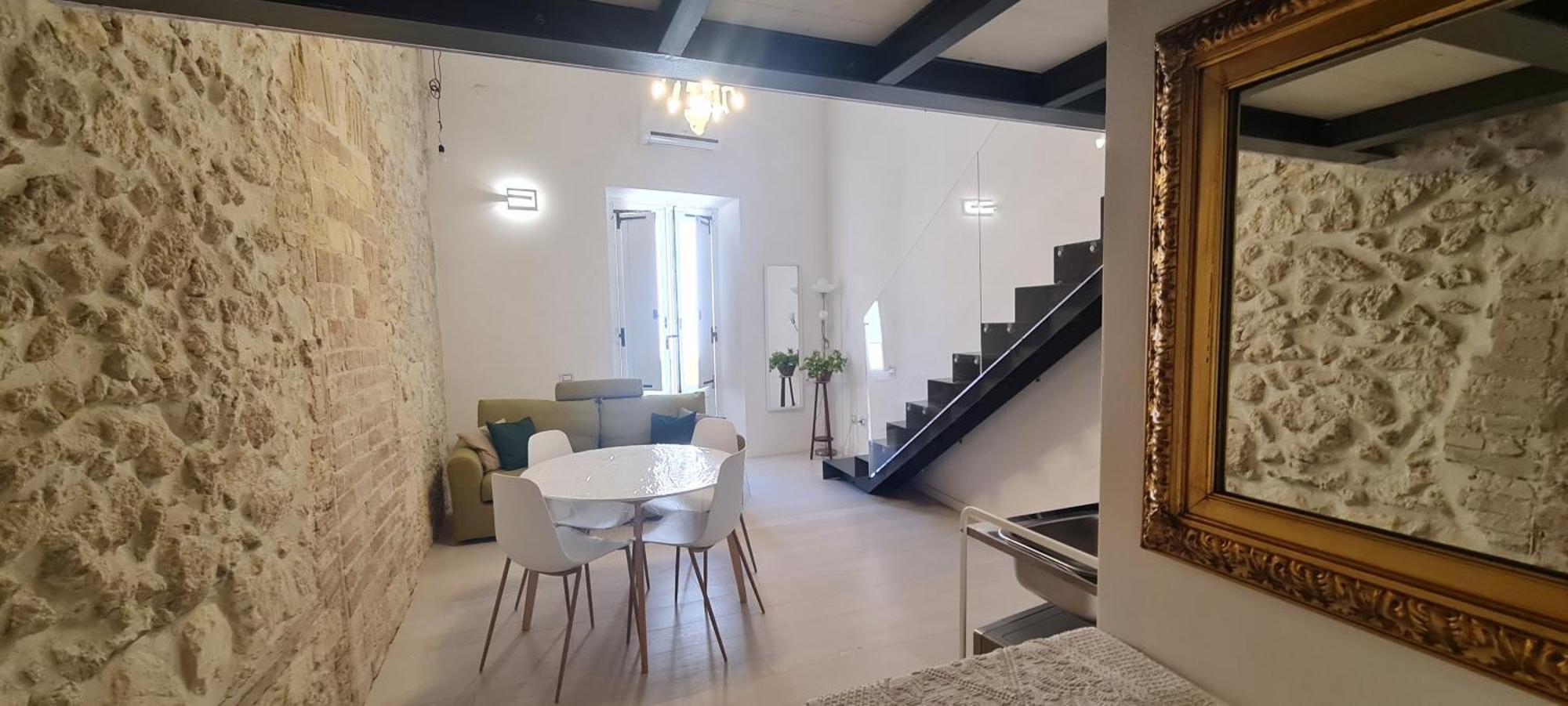 One-bedroom Loft Apartment