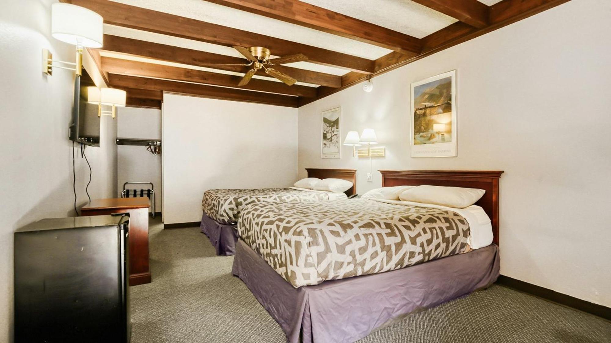 Queen Room Two Queen Beds Non-Smoking