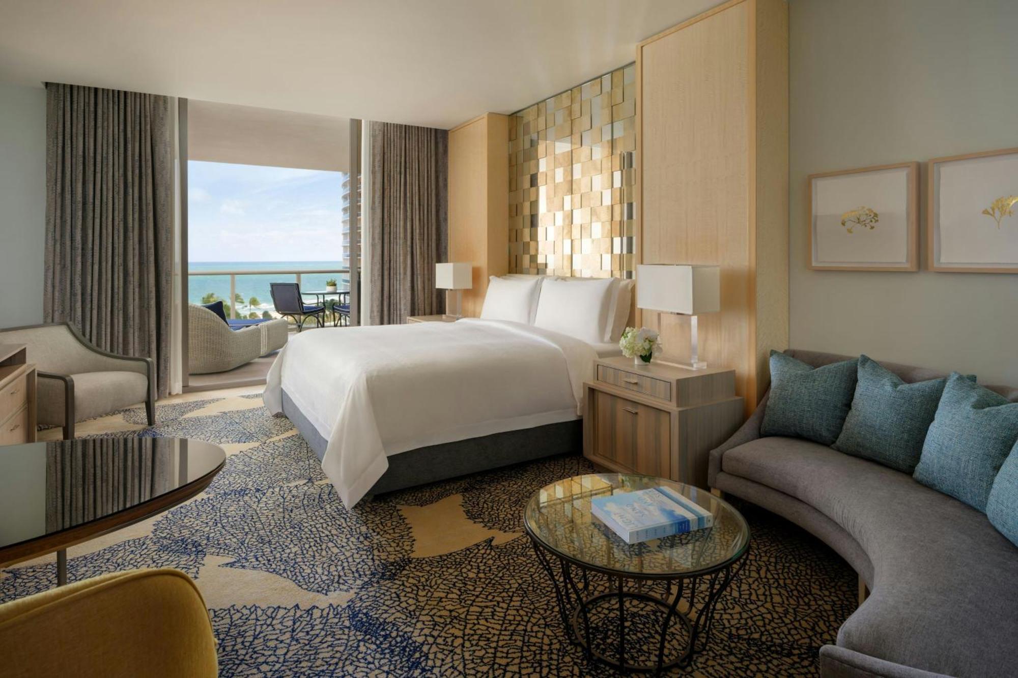 Deluxe Ocean View King Guest room 1 King Ocean view