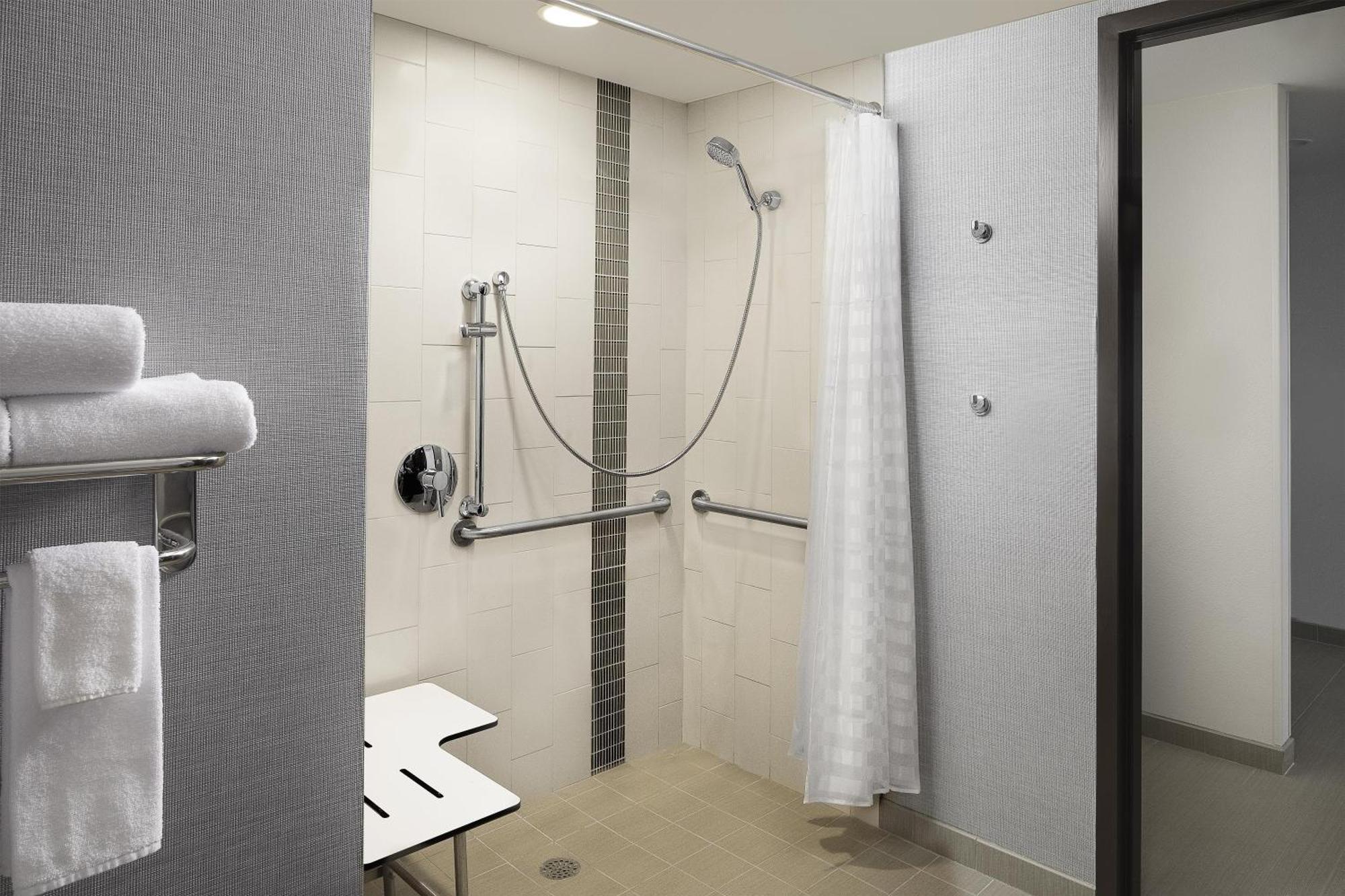 King Room Roll Shower Disability Access