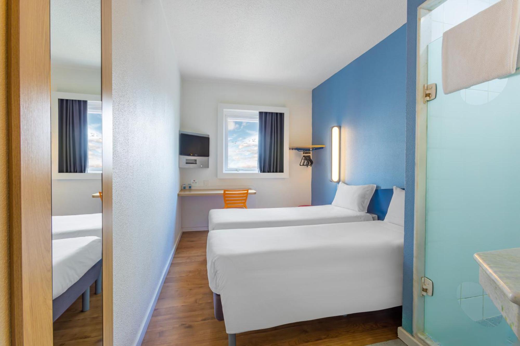 Standard Apartment Twin Beds