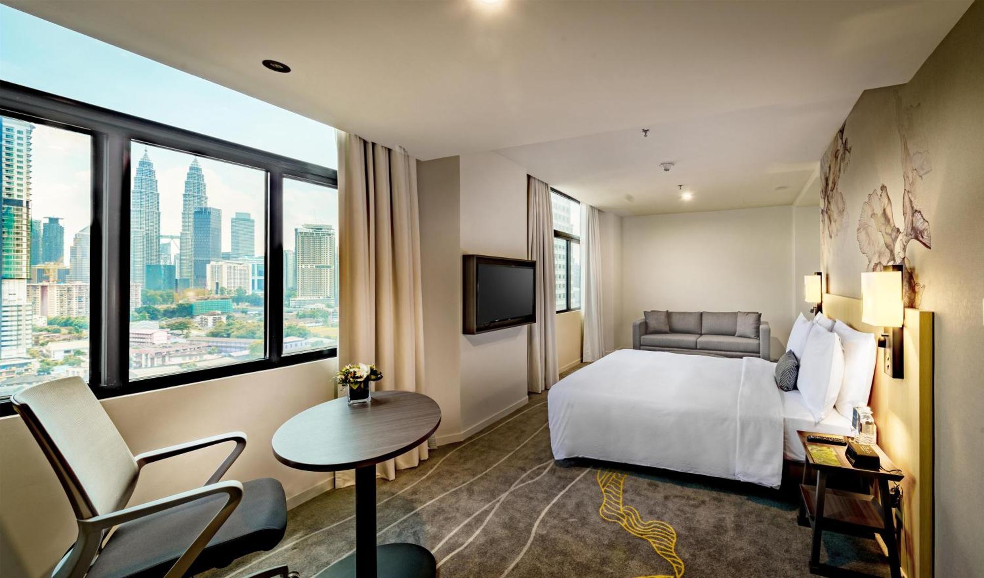 Deluxe Queen Room View