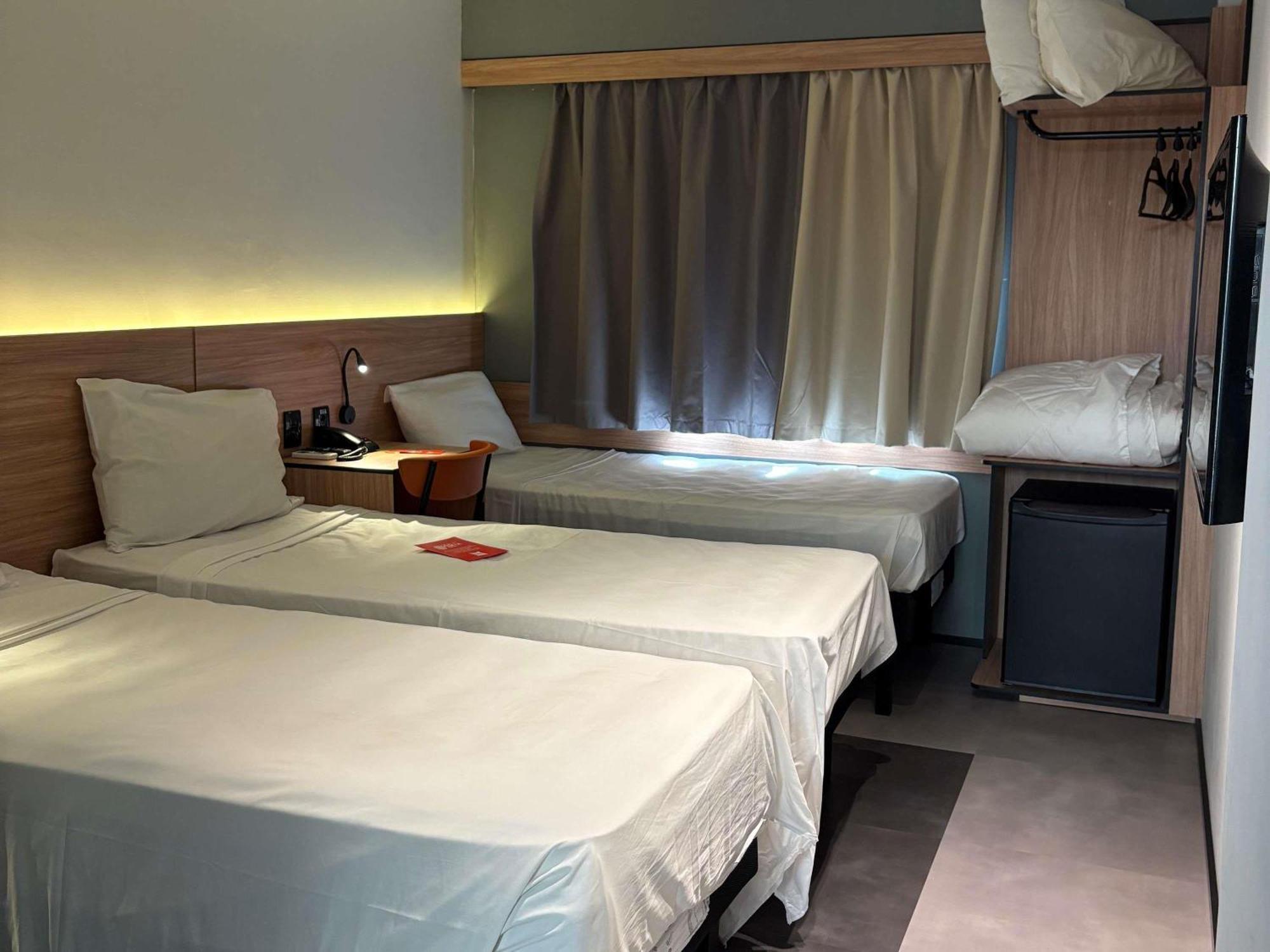 Standard Room Three Single Beds