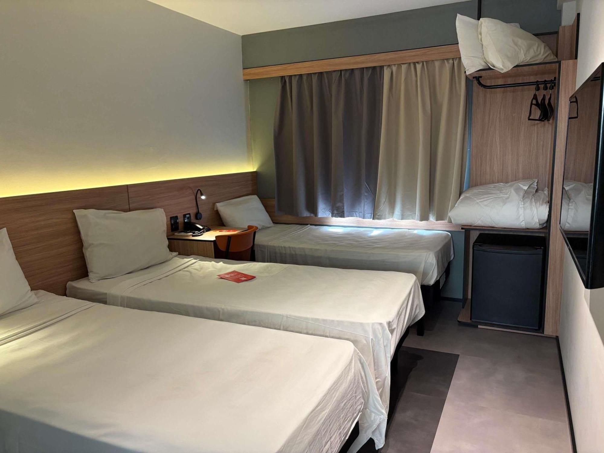 Standard Room Three Single Beds