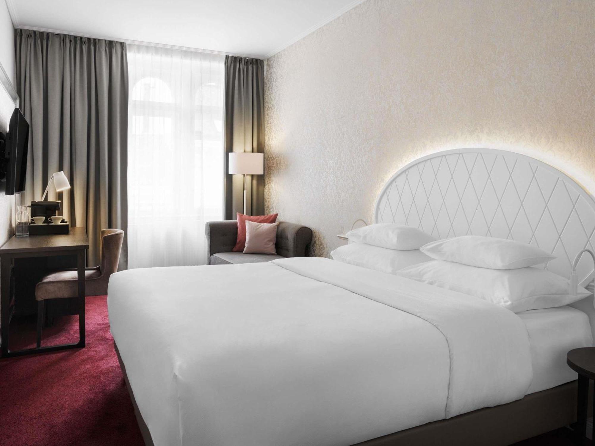 Superior Room 1 King Size bed