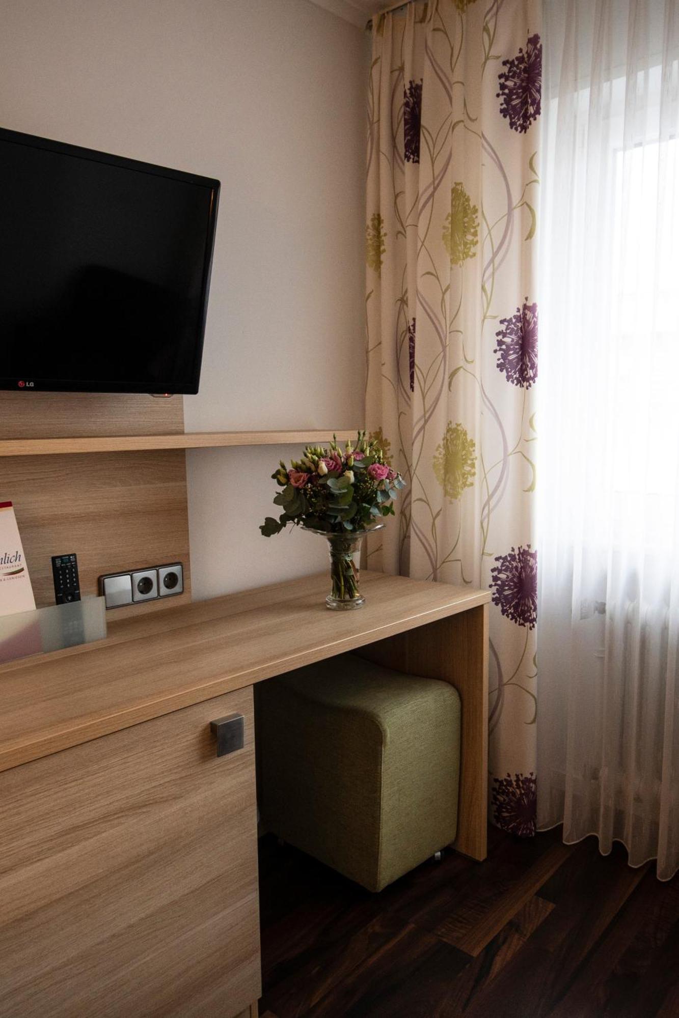 Comfort Single Room