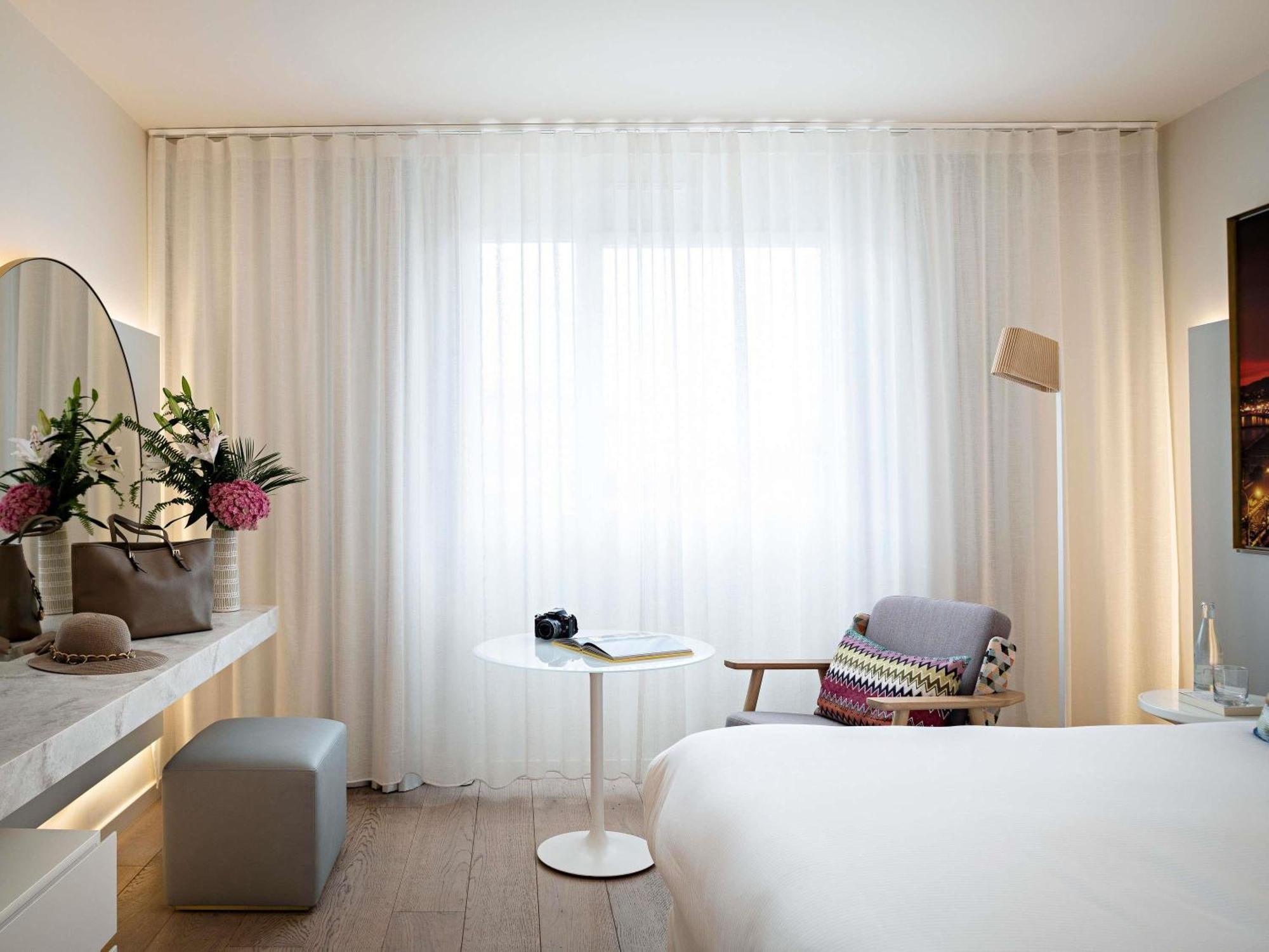 Superior Queen or Twin Room