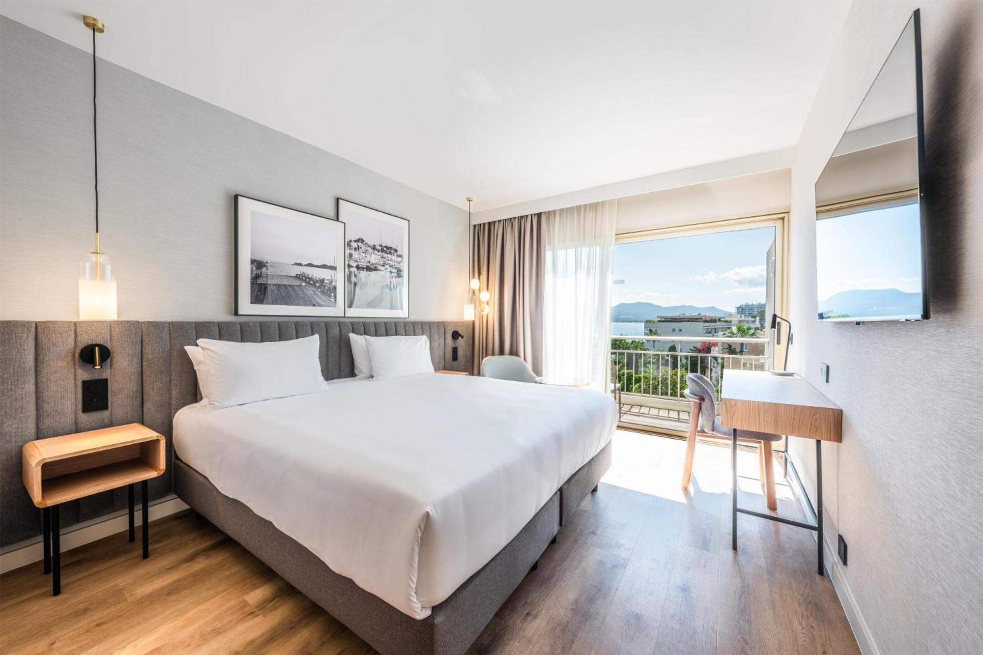 Chambre Standard avec Balcon – Vue sur Jardin