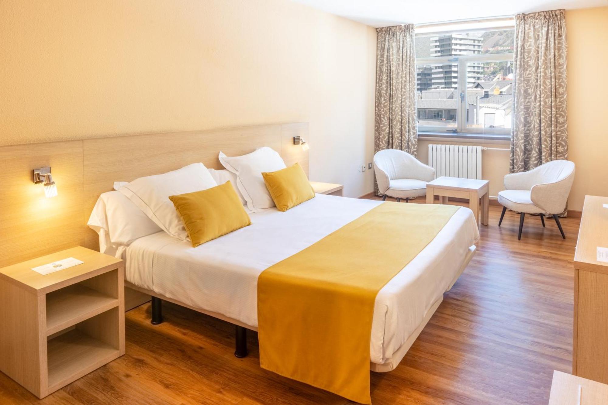 Double Room Mountain View Spa Access
