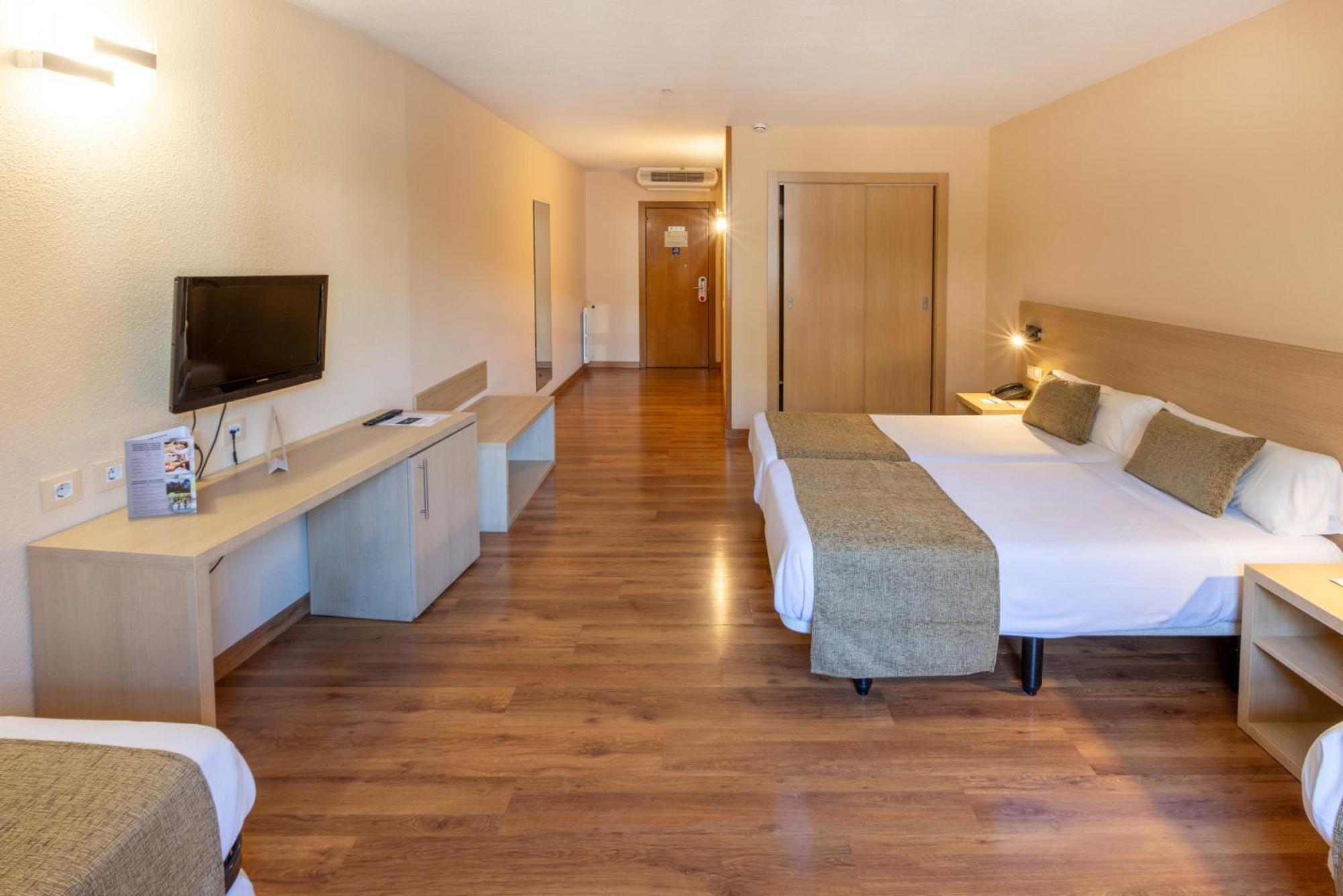 Quadruple Room Spa Access