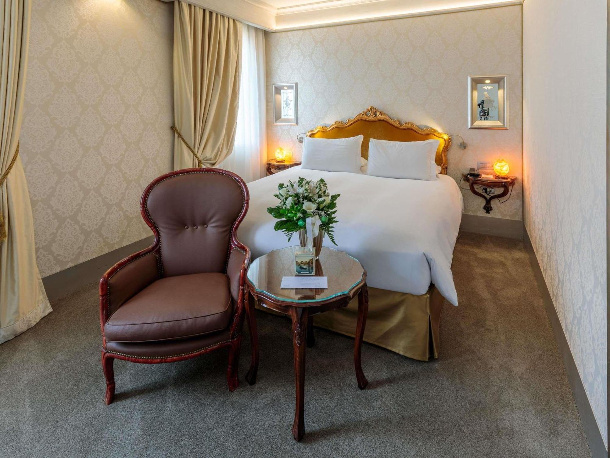 Superior Double or Twin Room Garden or City View